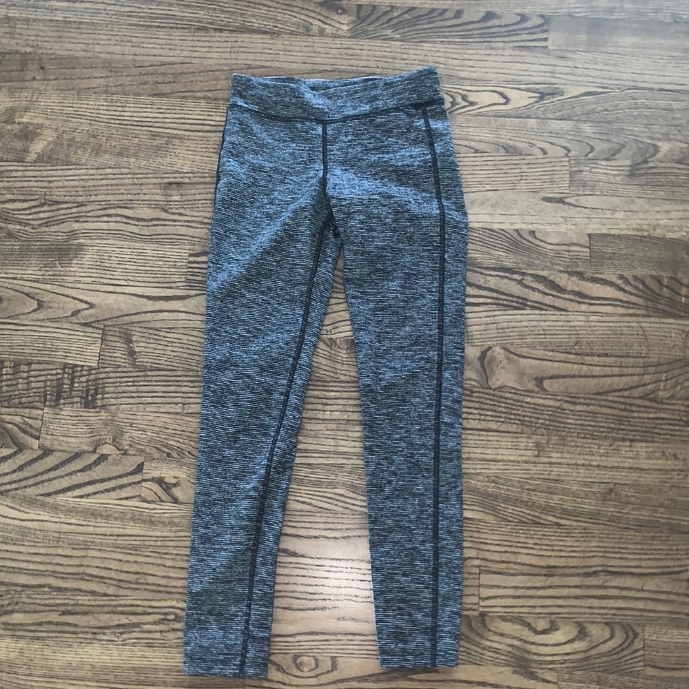 Athletic leggings